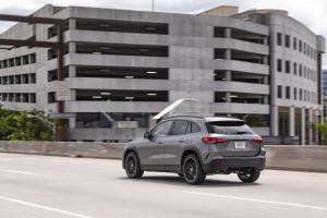 Mercedes-Benz GLA250 AMG Line 2020 года  (NA)
